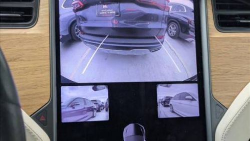 2019 Tesla Model X - Images - 11