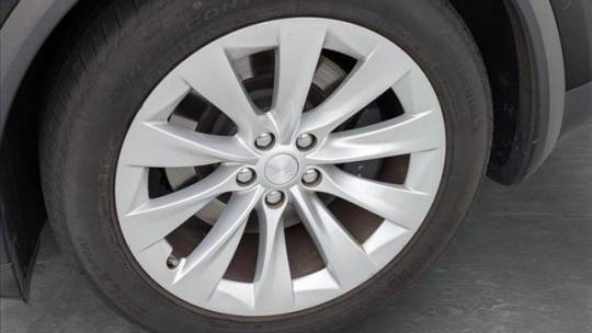 2019 Tesla Model X - Images - 14
