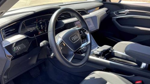 2021 Audi e-tron - Images - 12