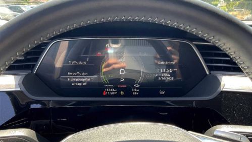 2021 Audi e-tron - Images - 18