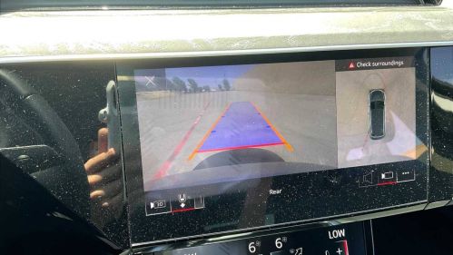 2021 Audi e-tron - Images - 19