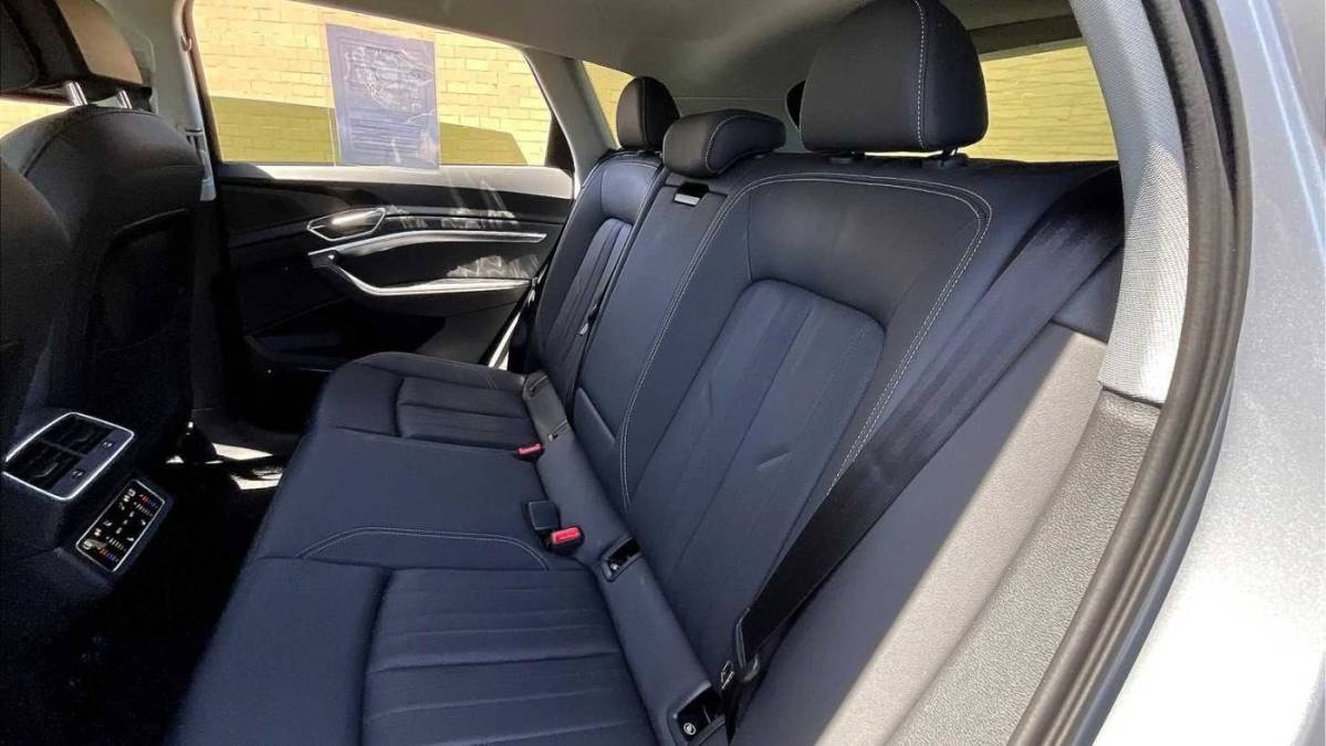 2021 Audi e-tron - Images - 23