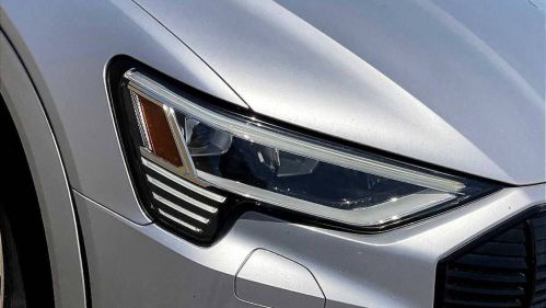 2021 Audi e-tron - Images - 25