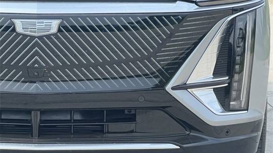 2025 Cadillac Lyriq - Images - 7