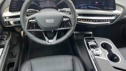 2025 Cadillac Lyriq - Images - 9