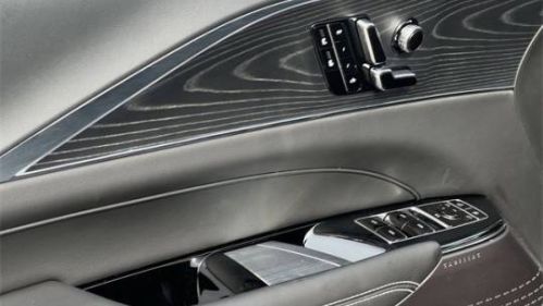 2025 Cadillac Lyriq - Images - 20