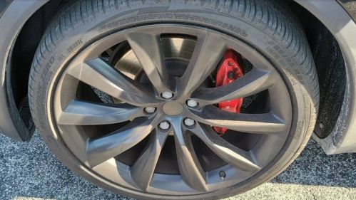 2018 Tesla Model X - Images - 8