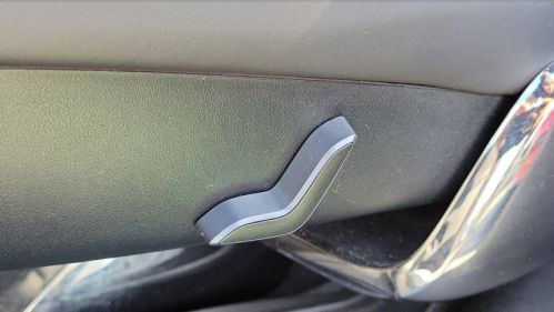 2018 Tesla Model X - Images - 14