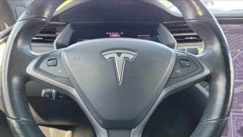 2018 Tesla Model X - Images - 20