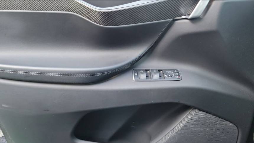 2018 Tesla Model X - Images - 27
