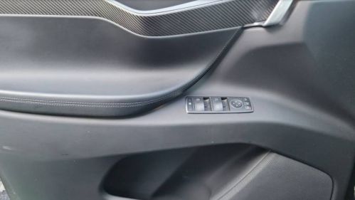 2018 Tesla Model X - Images - 27