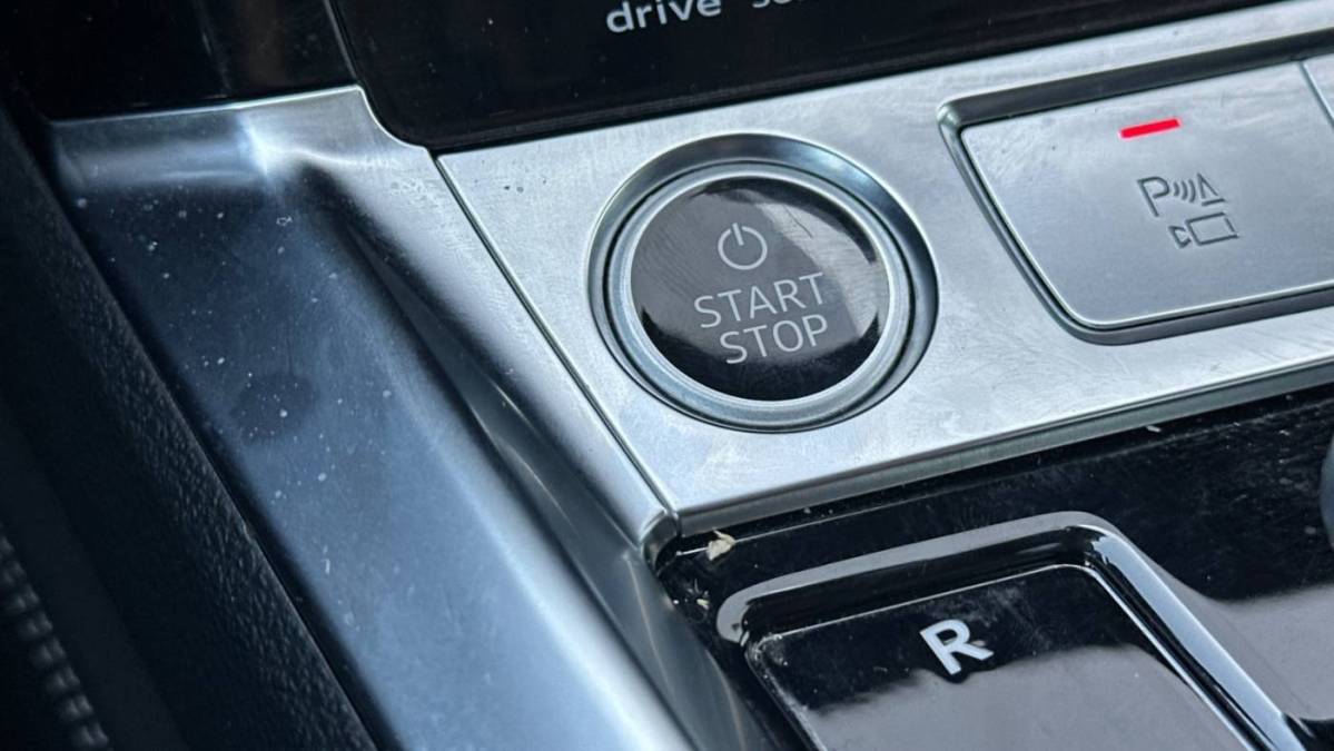 2022 Audi e-tron - Images - 19