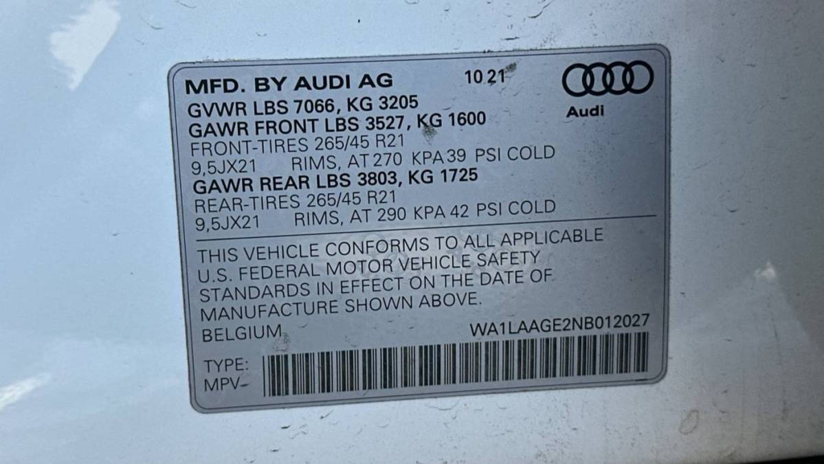 2022 Audi e-tron - Images - 25