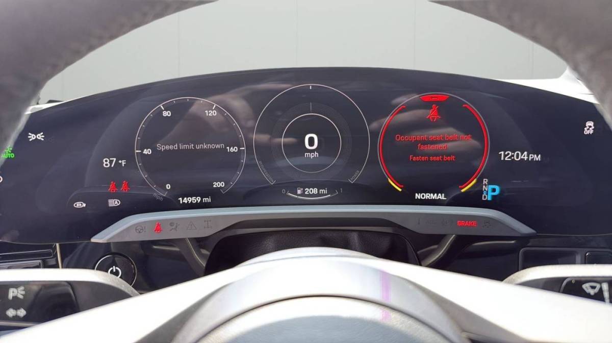 2021 Porsche Taycan - Images - 16
