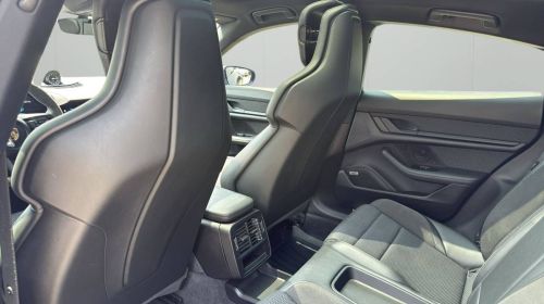 2021 Porsche Taycan - Images - 31