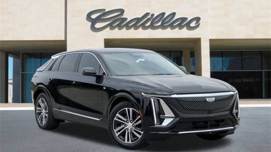 2025 Cadillac Lyriq - Images - 1