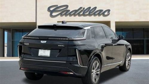 2025 Cadillac Lyriq - Images - 2