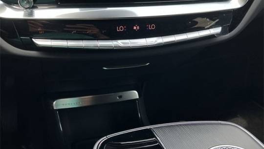 2025 Cadillac Lyriq - Images - 15