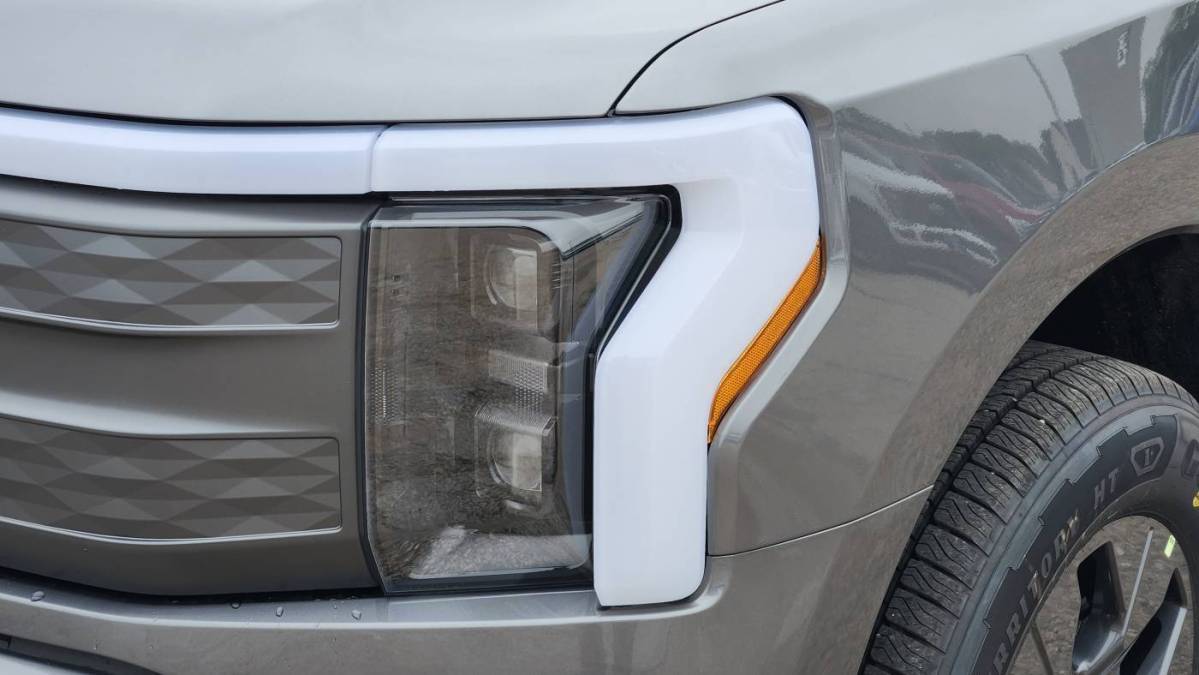 2025 Ford F-150 Lightning - Images - 5