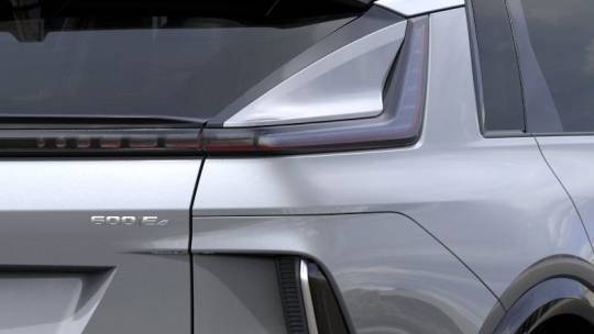 2025 Cadillac Lyriq - Images - 11