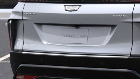 2025 Cadillac Lyriq - Images - 14