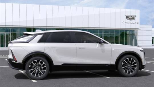 2025 Cadillac Lyriq - Images - 5