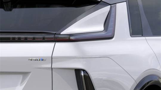 2025 Cadillac Lyriq - Images - 11