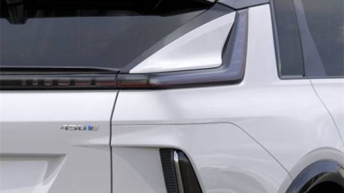 2025 Cadillac Lyriq - Images - 11