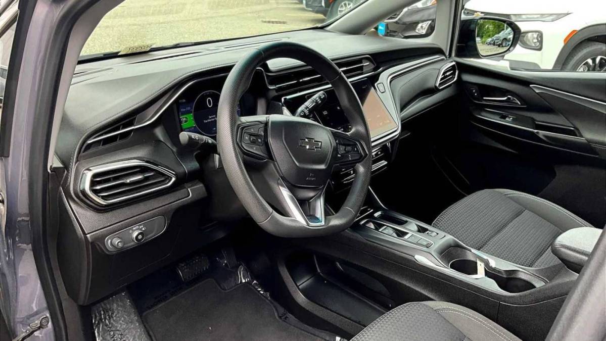2023 Chevrolet Bolt - Images - 8