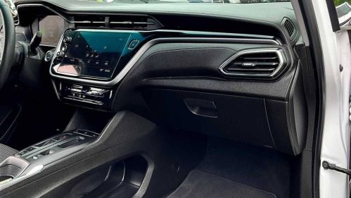 2023 Chevrolet Bolt - Images - 13
