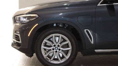 2021 BMW X5 - Images - 4