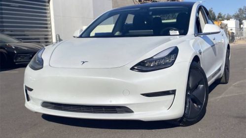 2018 Tesla Model 3 - Images - 2