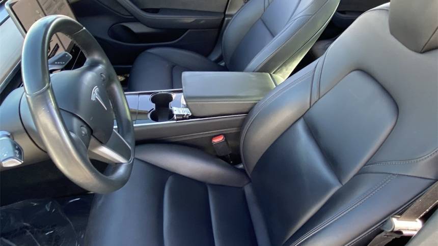 2018 Tesla Model 3 - Images - 5