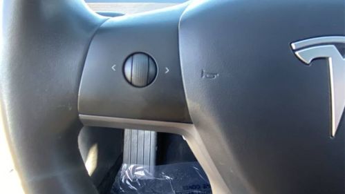2018 Tesla Model 3 - Images - 7