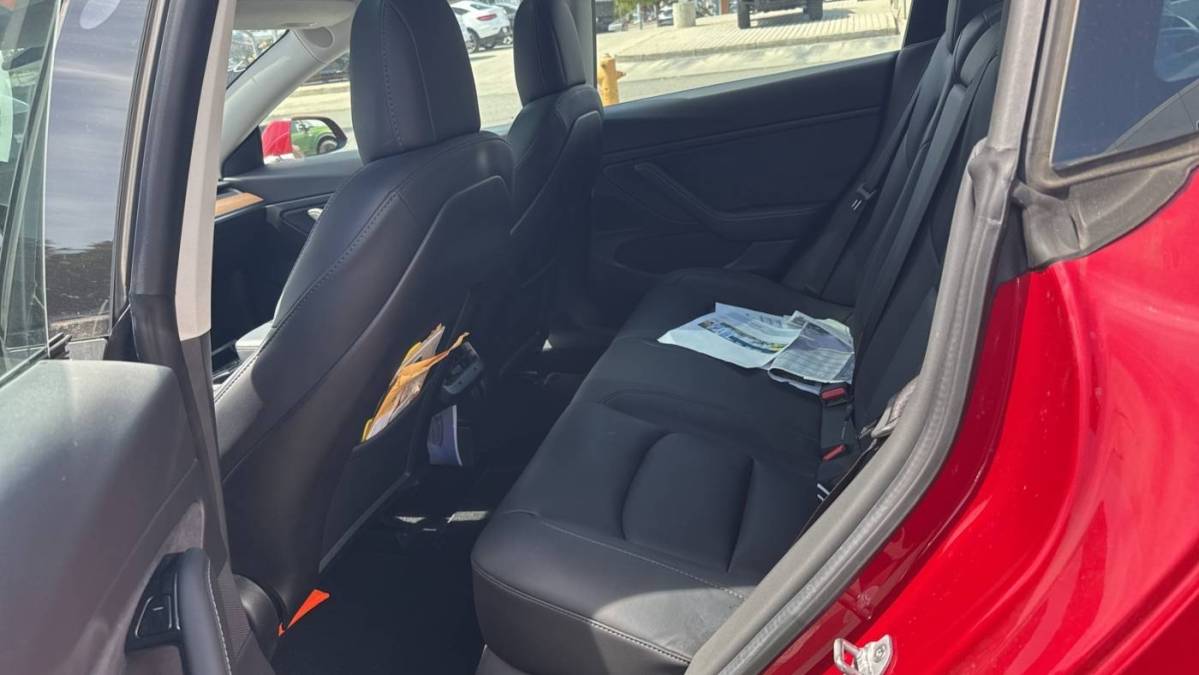 2020 Tesla Model 3 - Images - 6