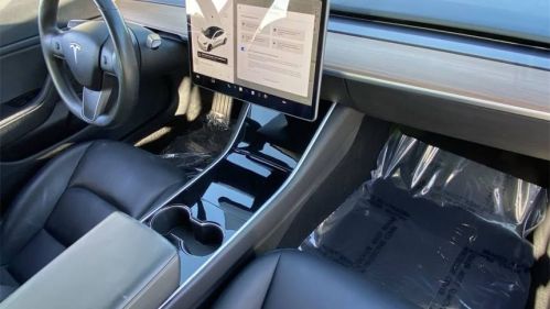 2018 Tesla Model 3 - Images - 19