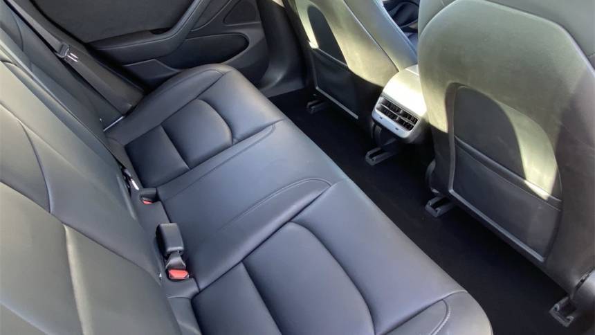 2018 Tesla Model 3 - Images - 21