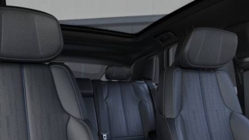 2025 Cadillac Lyriq - Images - 24