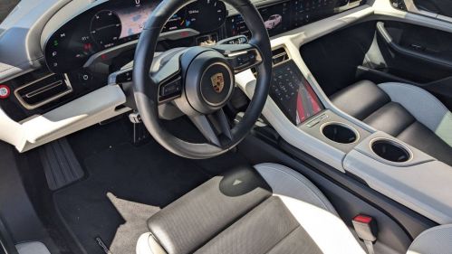 2021 Porsche Taycan - Images - 4