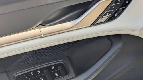 2021 Porsche Taycan - Images - 14