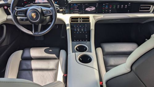 2021 Porsche Taycan - Images - 23