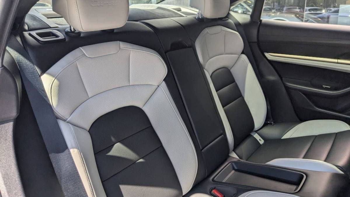 2021 Porsche Taycan - Images - 25