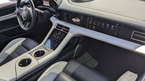 2021 Porsche Taycan - Images - 27