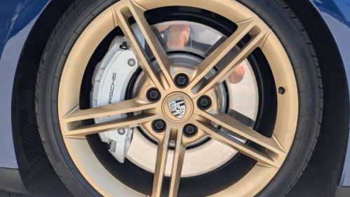 2021 Porsche Taycan - Images - 29