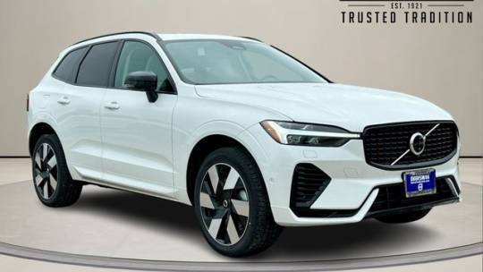 2025 Volvo XC60 - Images - 1