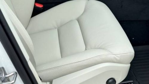 2025 Volvo XC60 - Images - 12