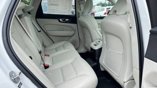 2025 Volvo XC60 - Images - 13