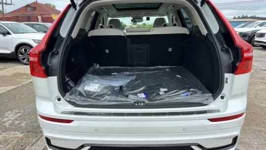 2025 Volvo XC60 - Images - 15