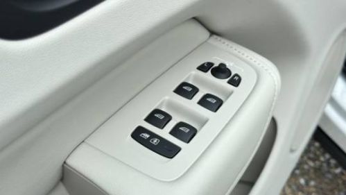2025 Volvo XC60 - Images - 17