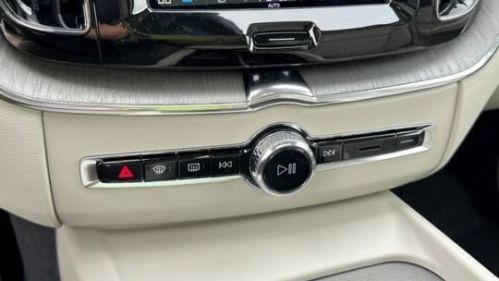 2025 Volvo XC60 - Images - 25